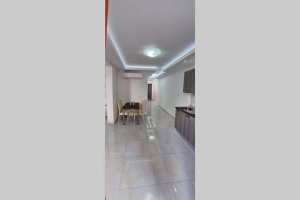 Seaview 2 Double Bedroom Modern Apartment Сейнт Полс Бей Екстериор снимка